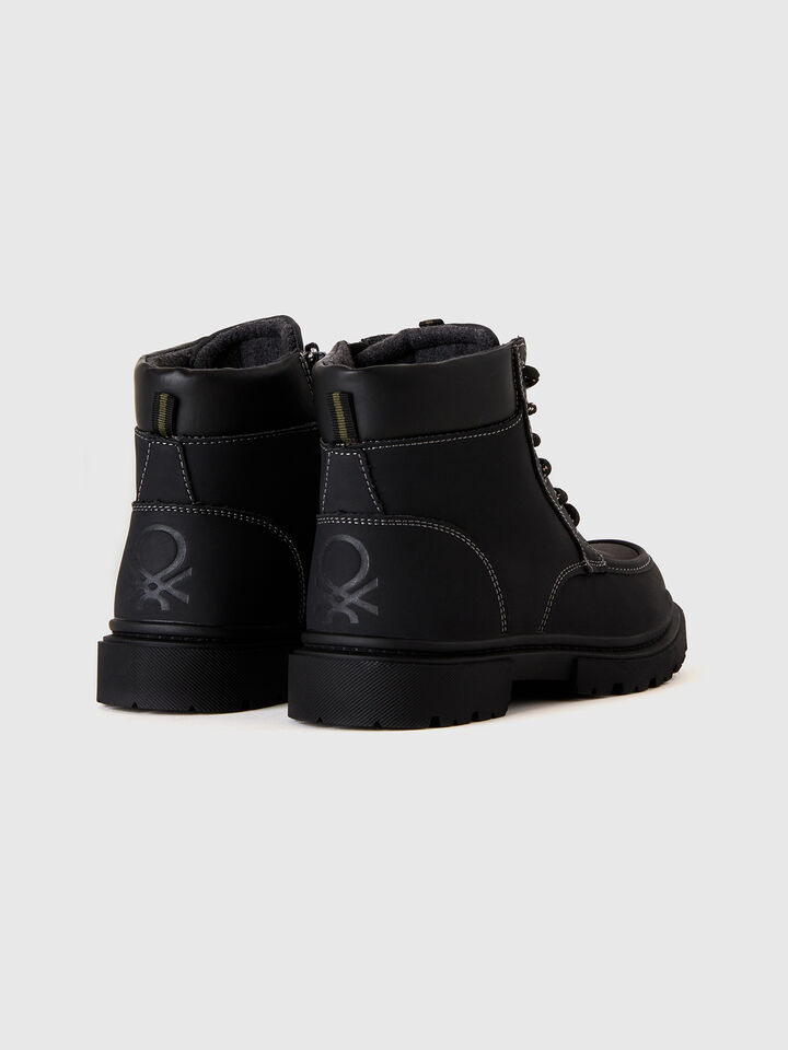BOOT Niño image number 3